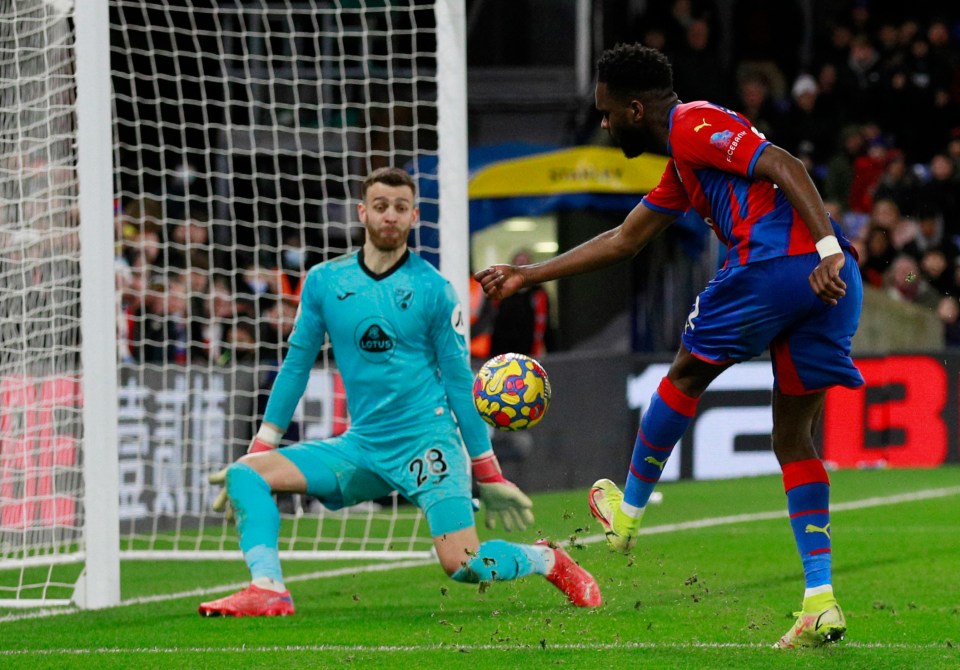 Jeffrey Schlupp blasted past Angus Gunn from a narrow angle to put Palace 3-0 up