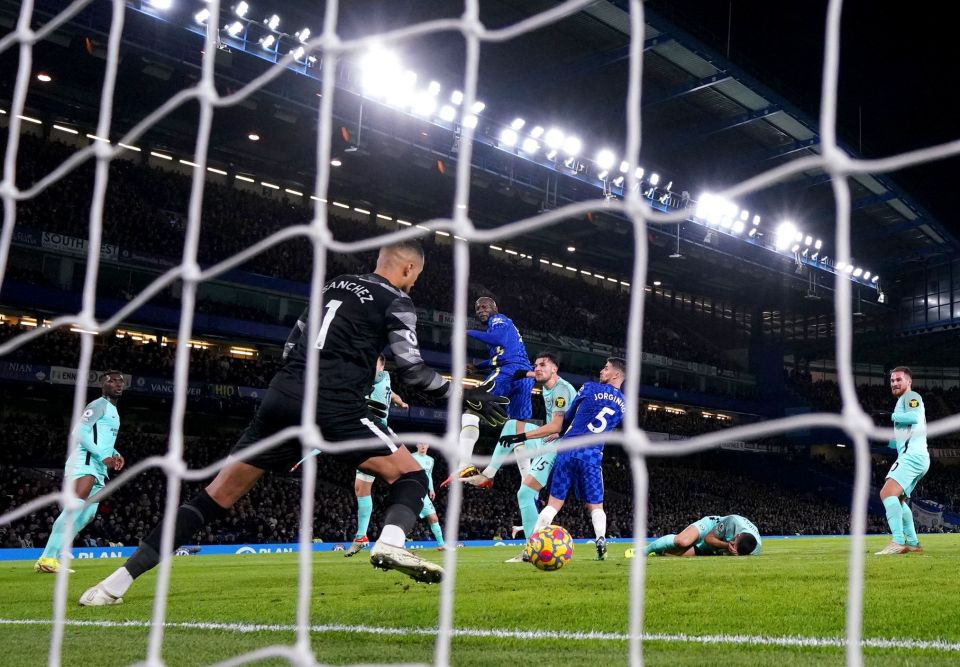 Romelu Lukaku nodded Chelsea in front shortly before the half-hour mark