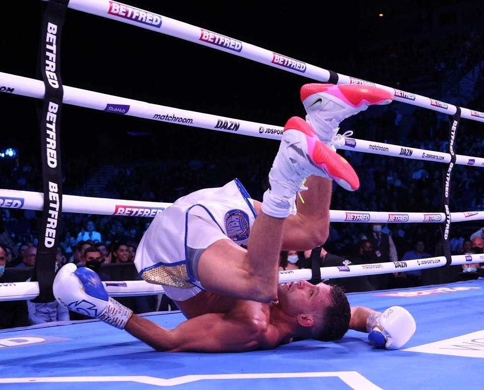 Algieri was floored in the second round, and only last another two