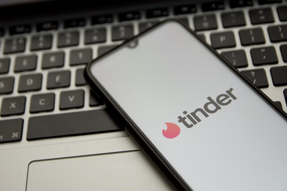 Tinder was reported down on December 7, 2021