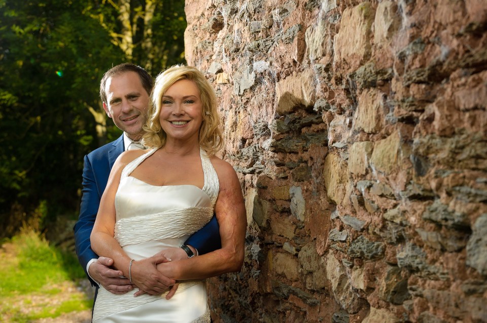 Meet Amanda Redman's husband Damian Schnabel