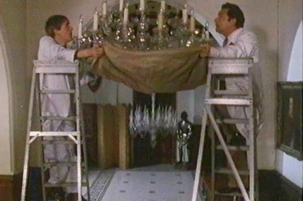 1982: Rodney and Del Boy try to clean a lord’s chandeliers