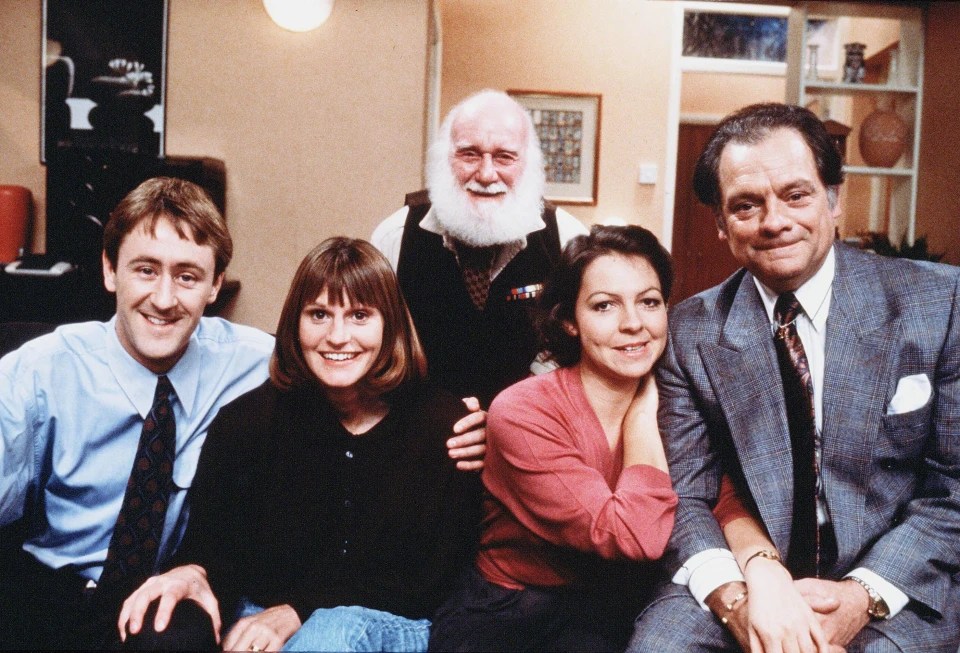 Stars from the legendary sitcom, Nicholas Lyndhurst, who played Rodney, Gwyneth Strong, Rodney’s wife Cassandra, Buster Merryfield as Uncle Albert, Tessa Peake-Jones who starred as Raquel, and Sir David Jason as Del Boy