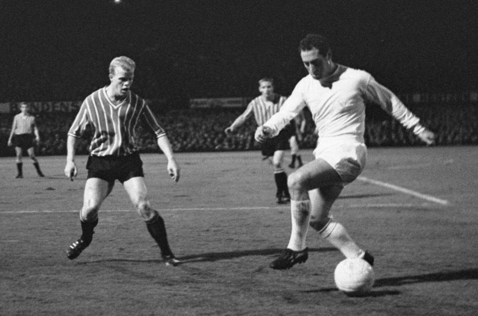 Paco Gento in action for Real Madrid against Feyenoord