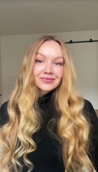 She explains exactly how to get curls in your hair without using any form of heat