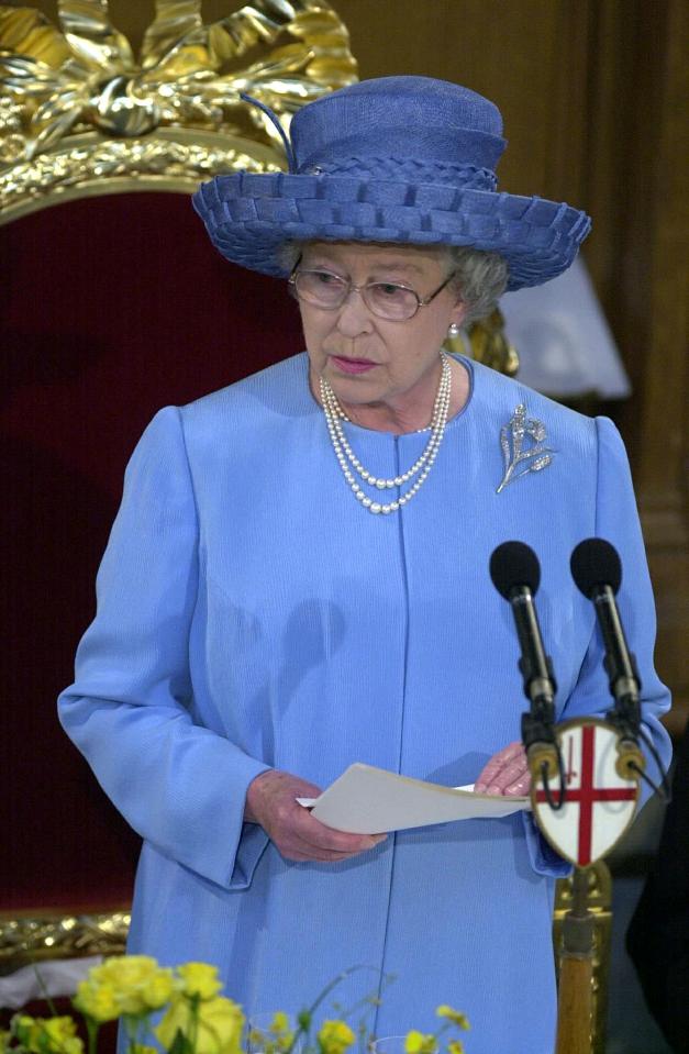 Her Majesty giving a speech at Guildhall as part of her Golden Jubilee celebrations