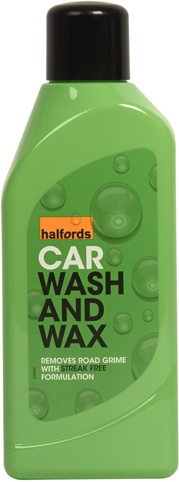 Halfords has cut its car-cleaning bundle from £10.49 to £7