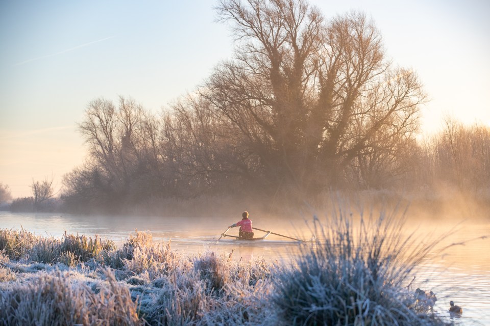 Dry days are predicted before an Arctic blast on Thursday, bringing a chance of snow to the coldest parts of the country