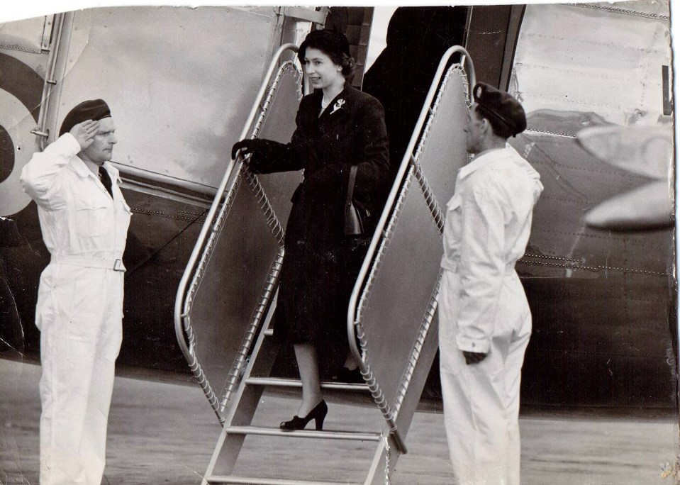 Lyn Mabbs’ uncle Geoffrey Bailey saluted The Queen as she stepped from the royal flight in 1952