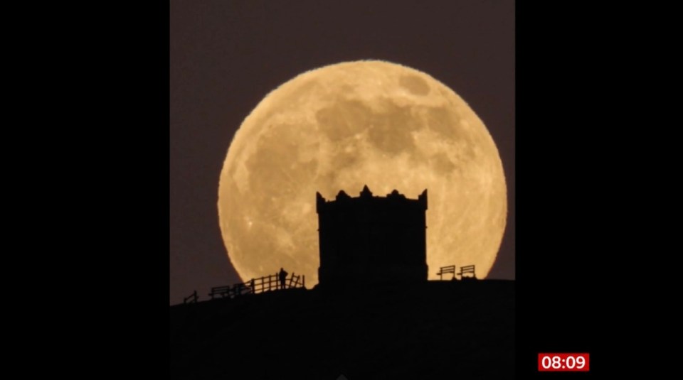 The presenter lost his composure when a large photo of the moon appeared on the screen