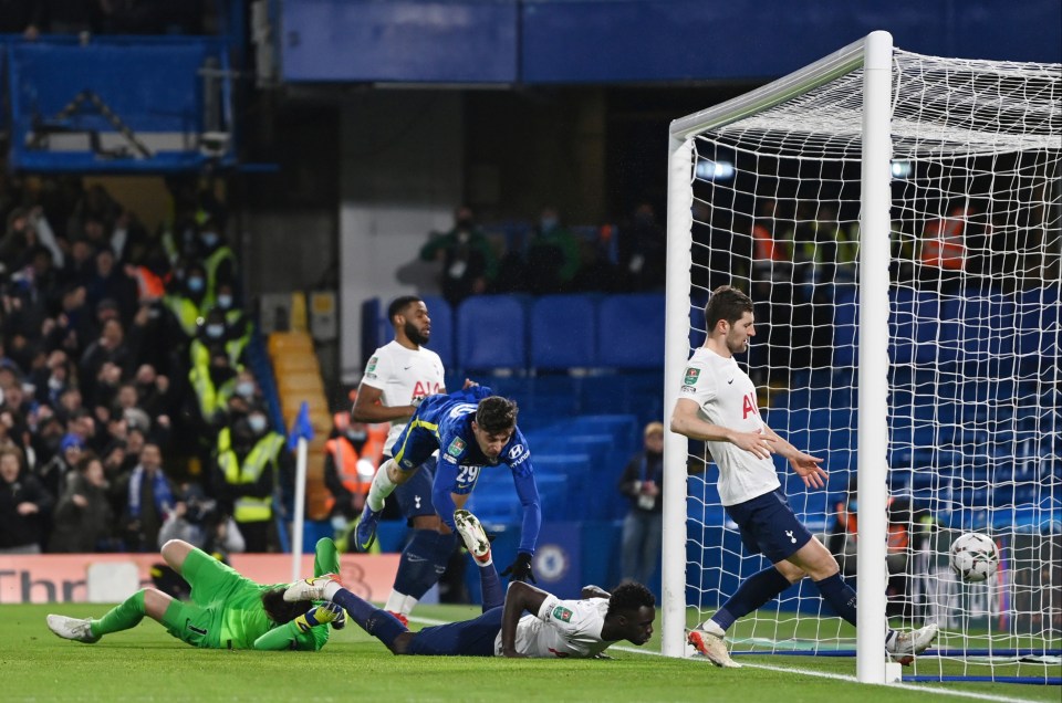 The German appeared to dislocate a finger after colliding with Hugo Lloris