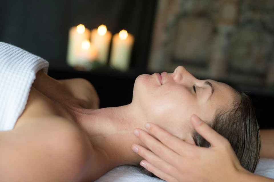 Plan a relaxing spa break with your loved one for Valentine's Day this year.