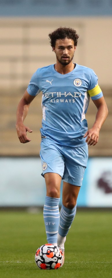 Philippe Sandler made zero league appearances for Man City