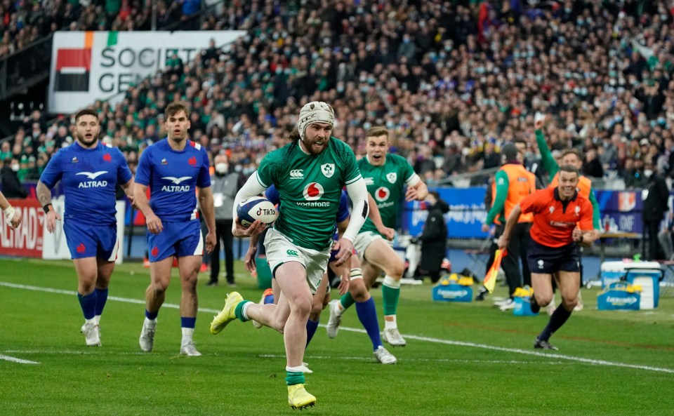 Mack Hansen bagged the first Ireland try but they were 10-0 down