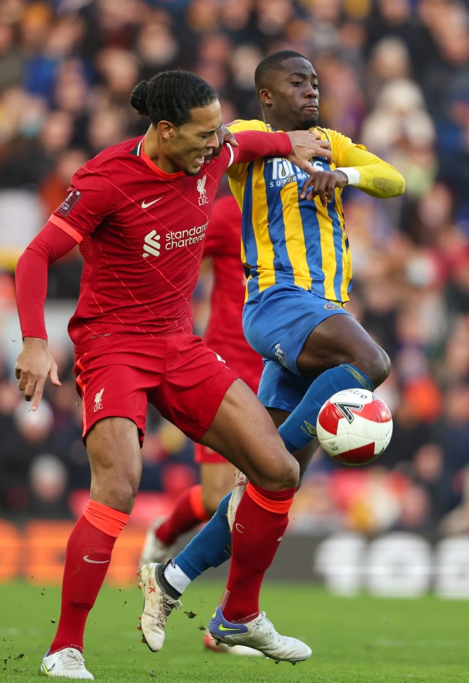 Virgil Van Dijk and Daniel Udoh do battle in the FA Cup third round.