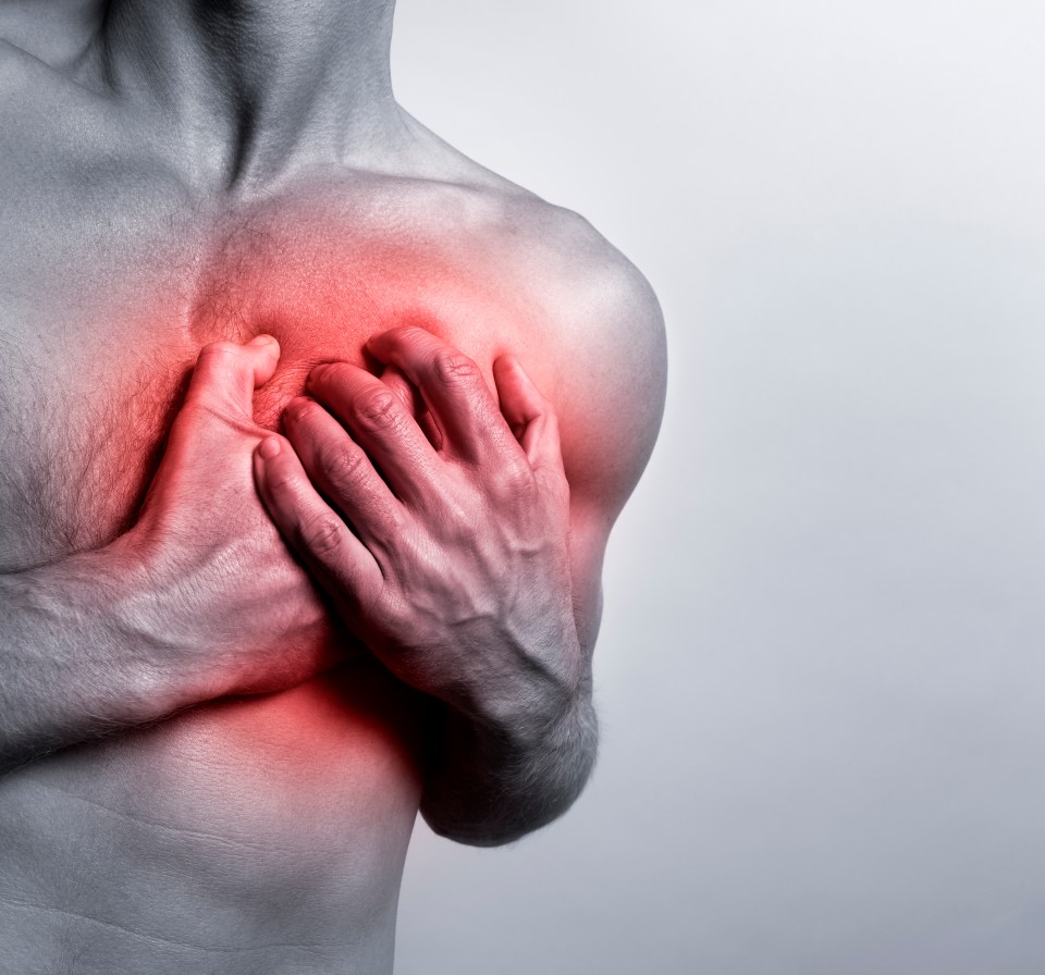 Heart attacks have a few early signs that all Brits should know