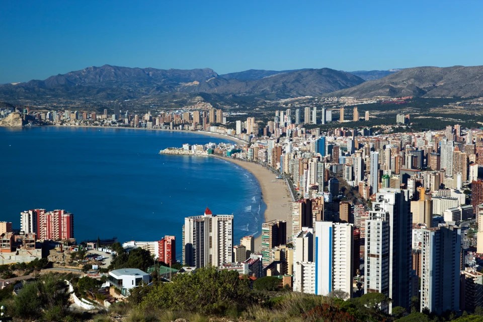 Benidorm hoteliers have warned Brits are cancelling their holidays in their thousands due to new rules