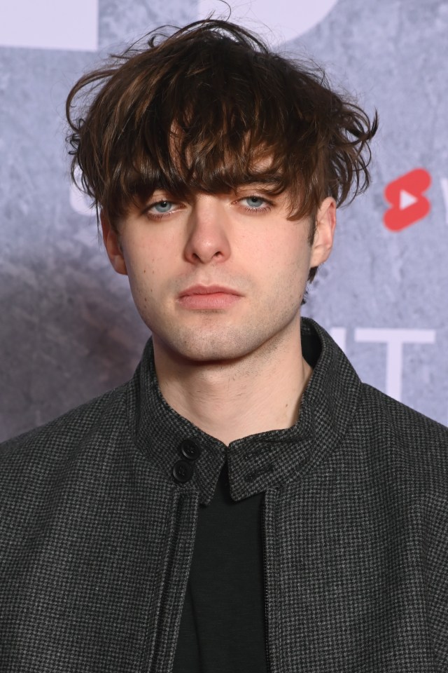 Lennon Gallagher looks just like his dad Liam at the Brit Awards 2022