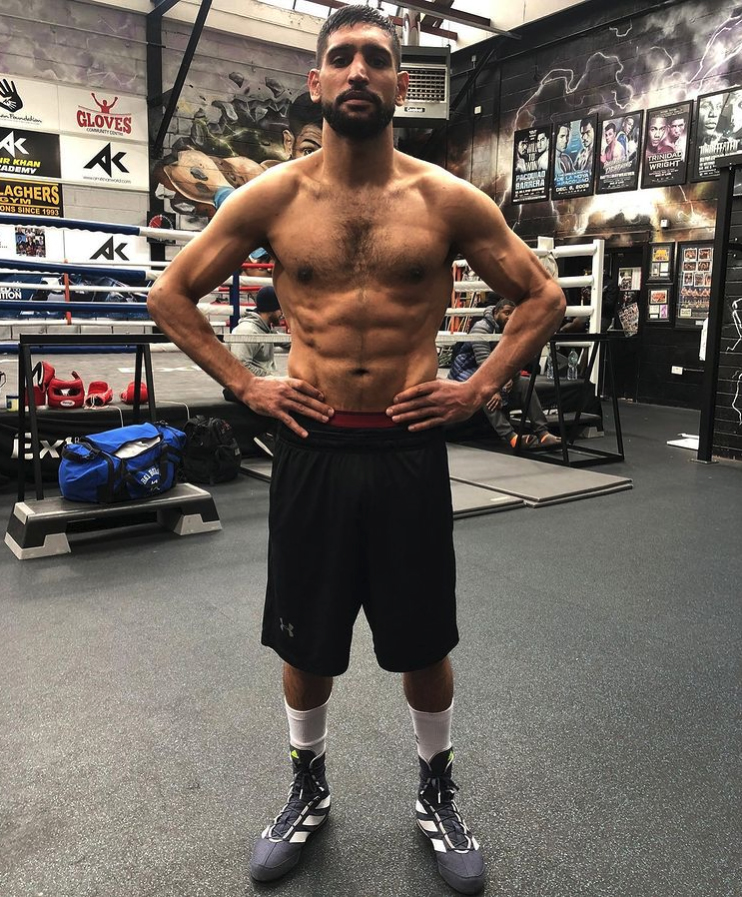 Amir Khan is looking is fine shape a week out from the fight with Kell Brook