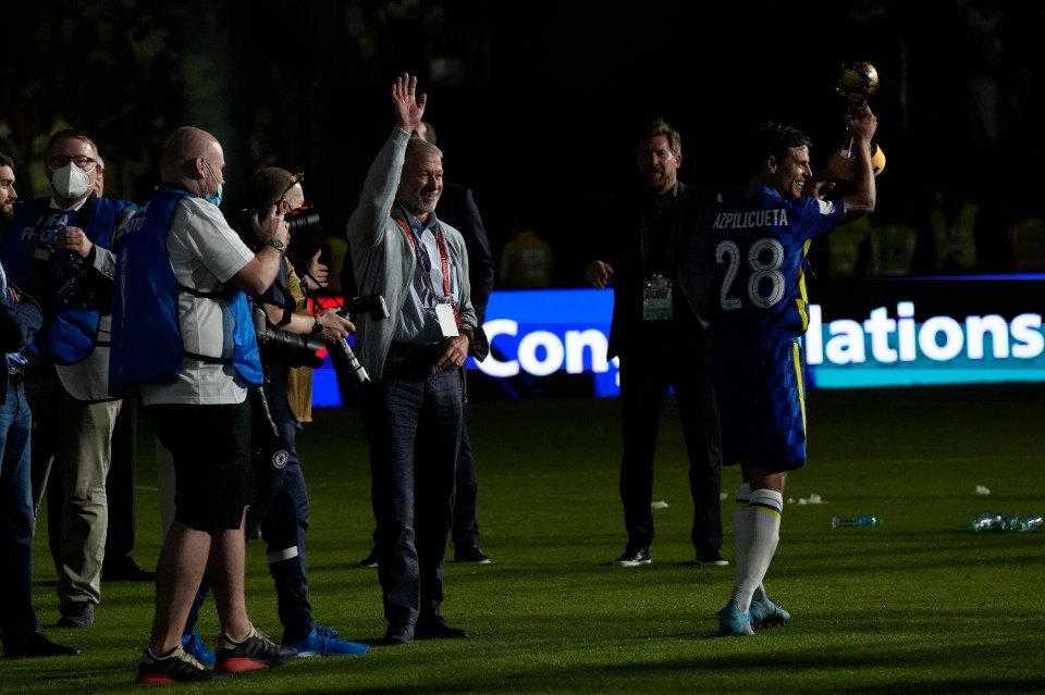 He was later seen on the pitch with the players and Thomas Tuchel