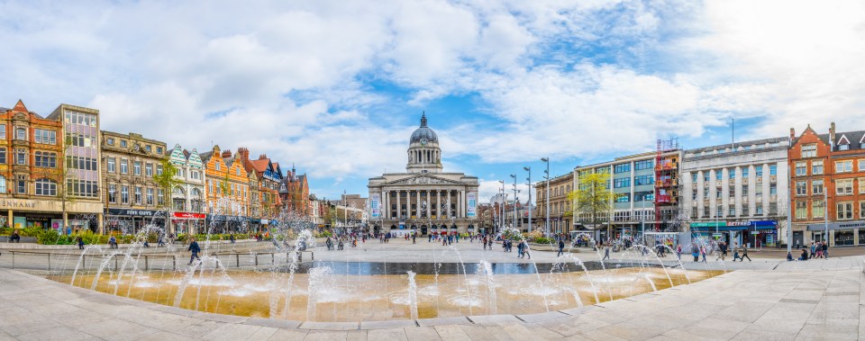 Tour guides can help you learn about Nottingham's rich history