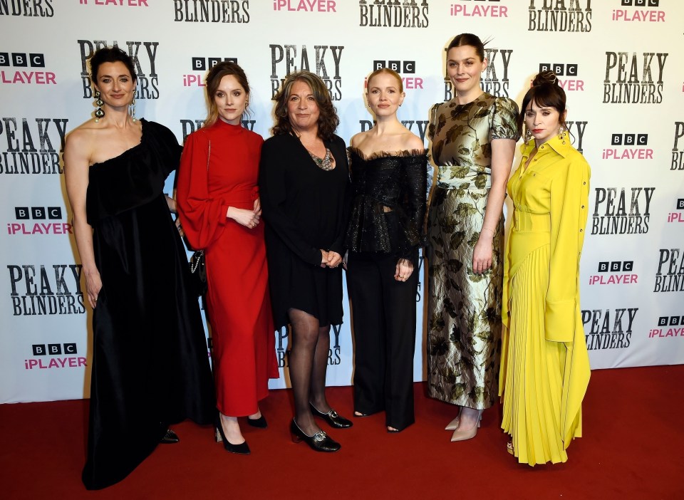 Natasha, Sophie, Executive Producer Caryn Mandabach, Kate, Amber Anderson and Charlene McKenna