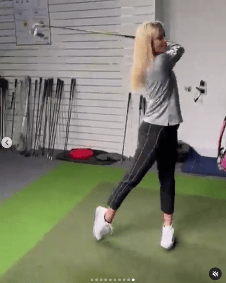 Strictly's Nadiya perfected her golf swing during a lesson with Dan in Sheffield