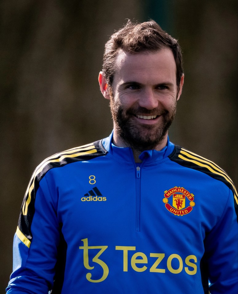 Juan Mata wanted to stay at Manchester United a little longer