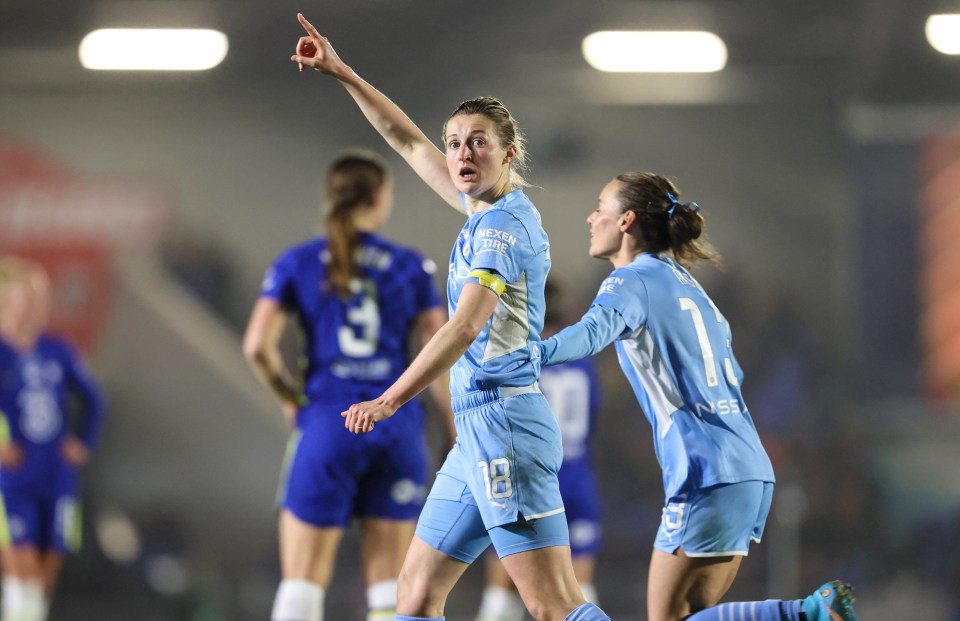 Ellen White bundled in City's second goal to give them the lead