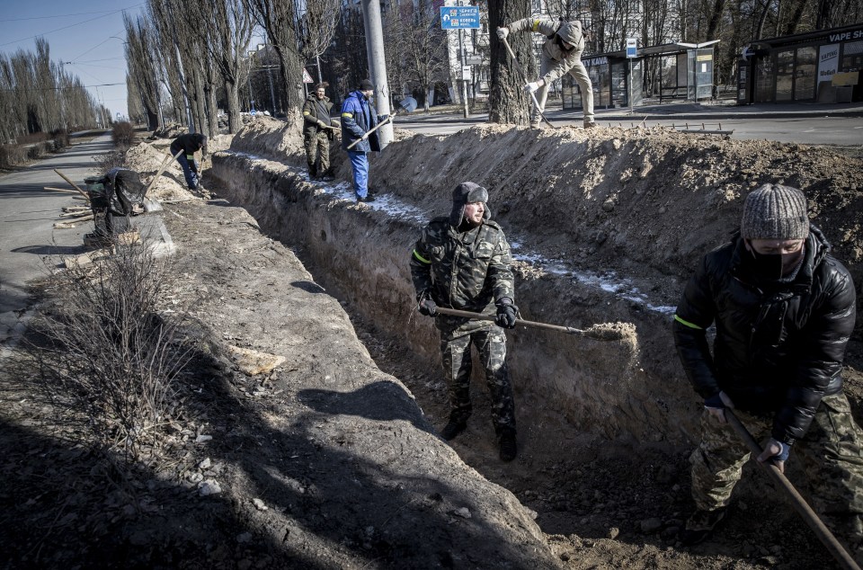 The city of Kyiv is being transformed into a 'fortress'