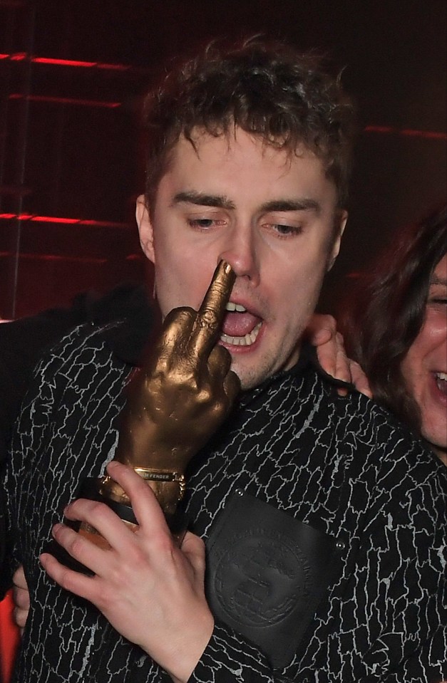 Sam Fender, who picked up a gong for Best Album In The World, was quite taken with the model