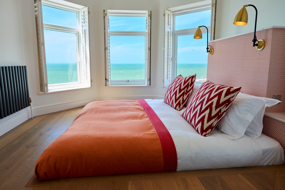 From cosy singles to sea view doubles, all are modern and come with a minibar, rainfall shower and robes