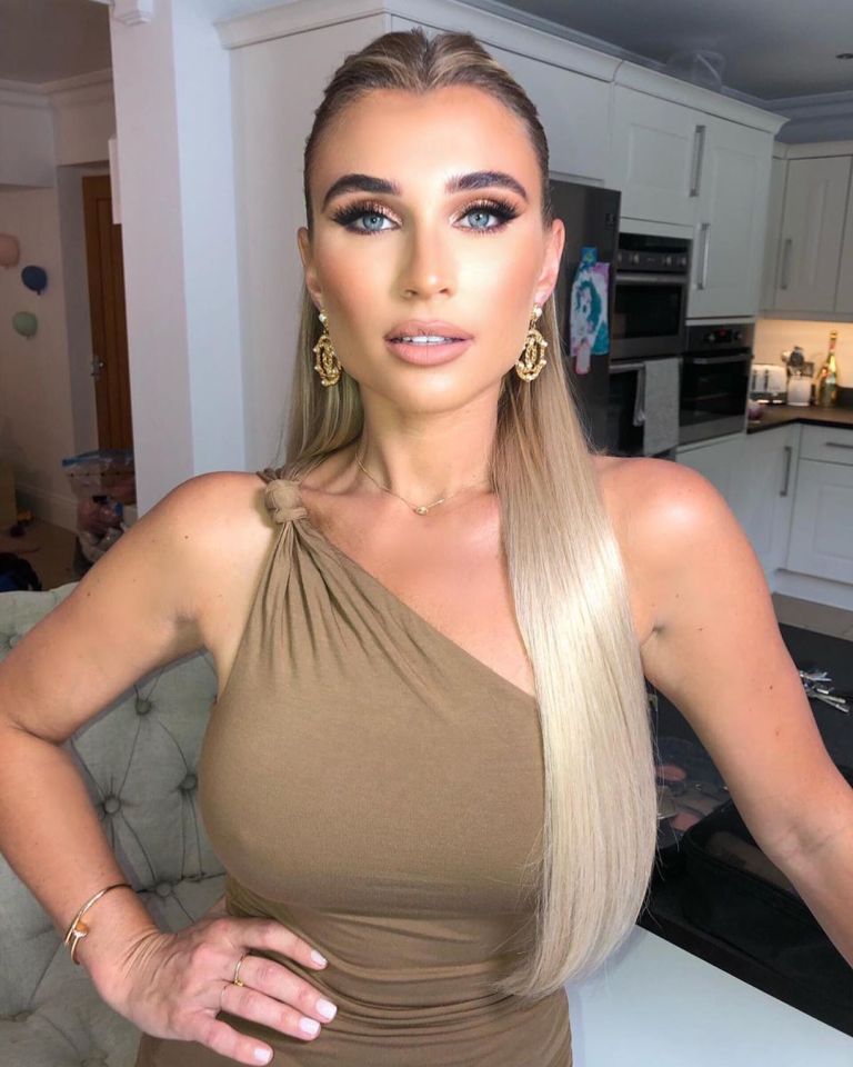 Billie Faiers and her neighbours are not on speaking terms