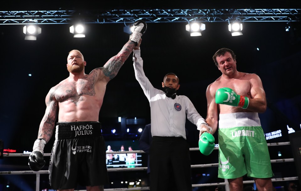 Hafthor Bjornsson boxed in three exhibition bouts