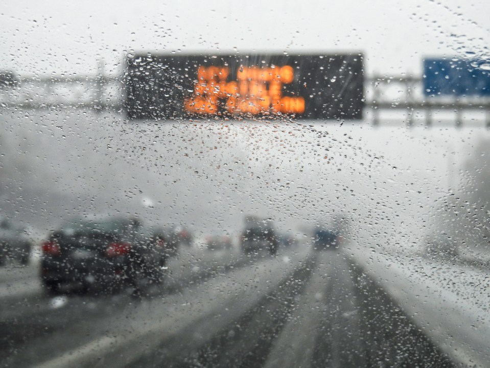 Changing your windscreen wipers can prevent murky windscreens and in turn prevent a crash