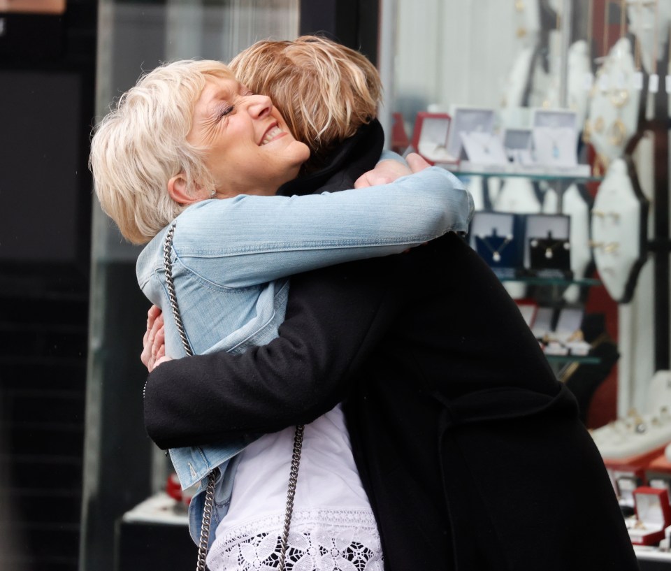 She met Shirley Carter (Linda Henry) after walking out of the shop