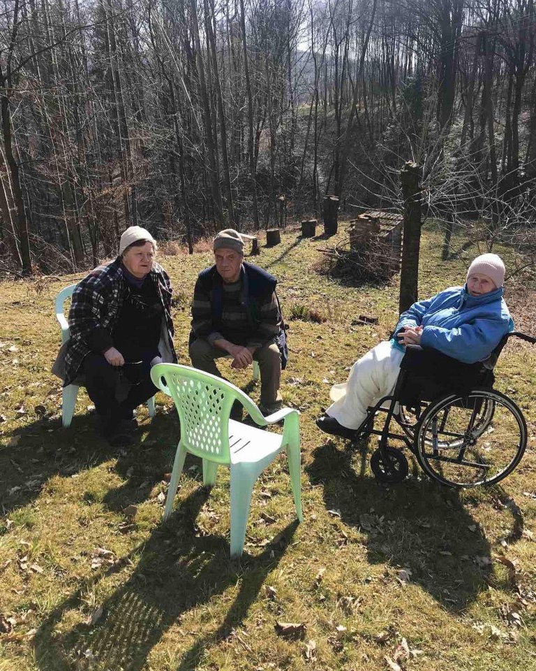 Oksana’s grandma is 95 (pictured in wheelchair)