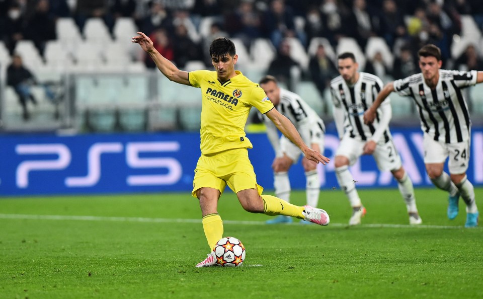 Villarreal shocked Juventus to reach the quarter-finals of the Champions League - Gerardo Moreno opened the scoring from the spot