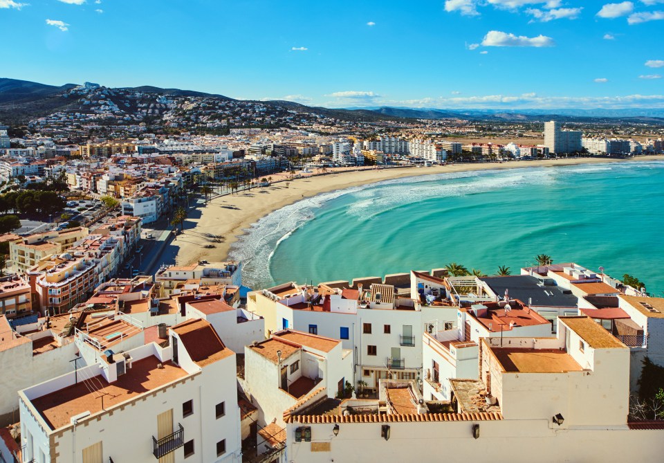 Valencia's Costa del Azahar blends scenic views with traditional Spanish architecture