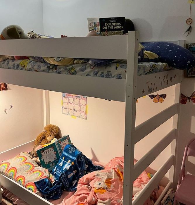 Jessie’s two eldest children share a bedroom