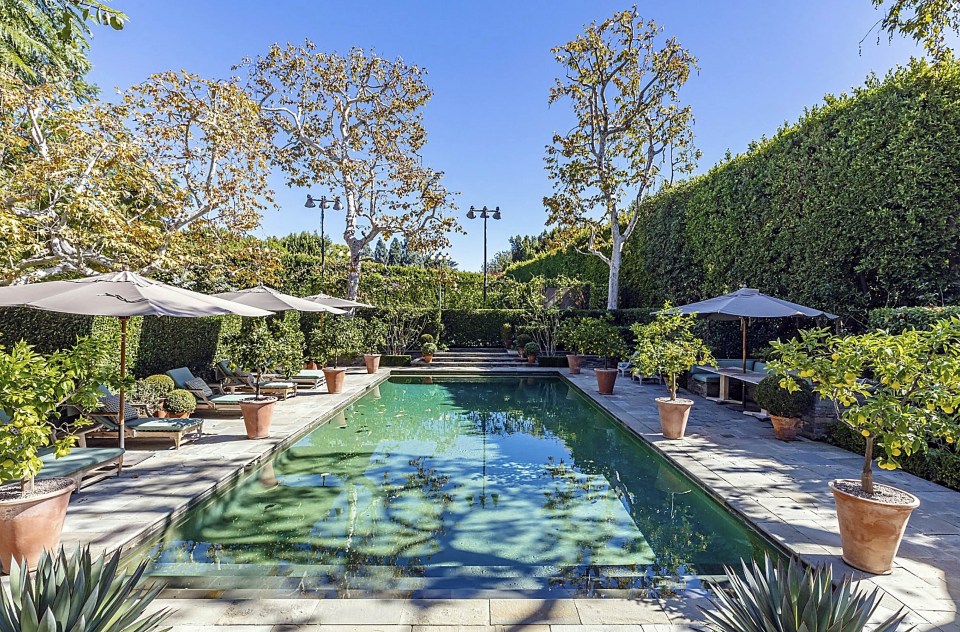 Robbie Williams has just splurged a reported $49.5m on a luxurious new Beverly Hills pad