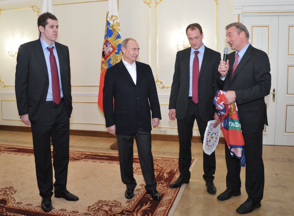 Experts claim Putin has a lot of pent-up rage over his height as he often pictured looking smaller than his peers