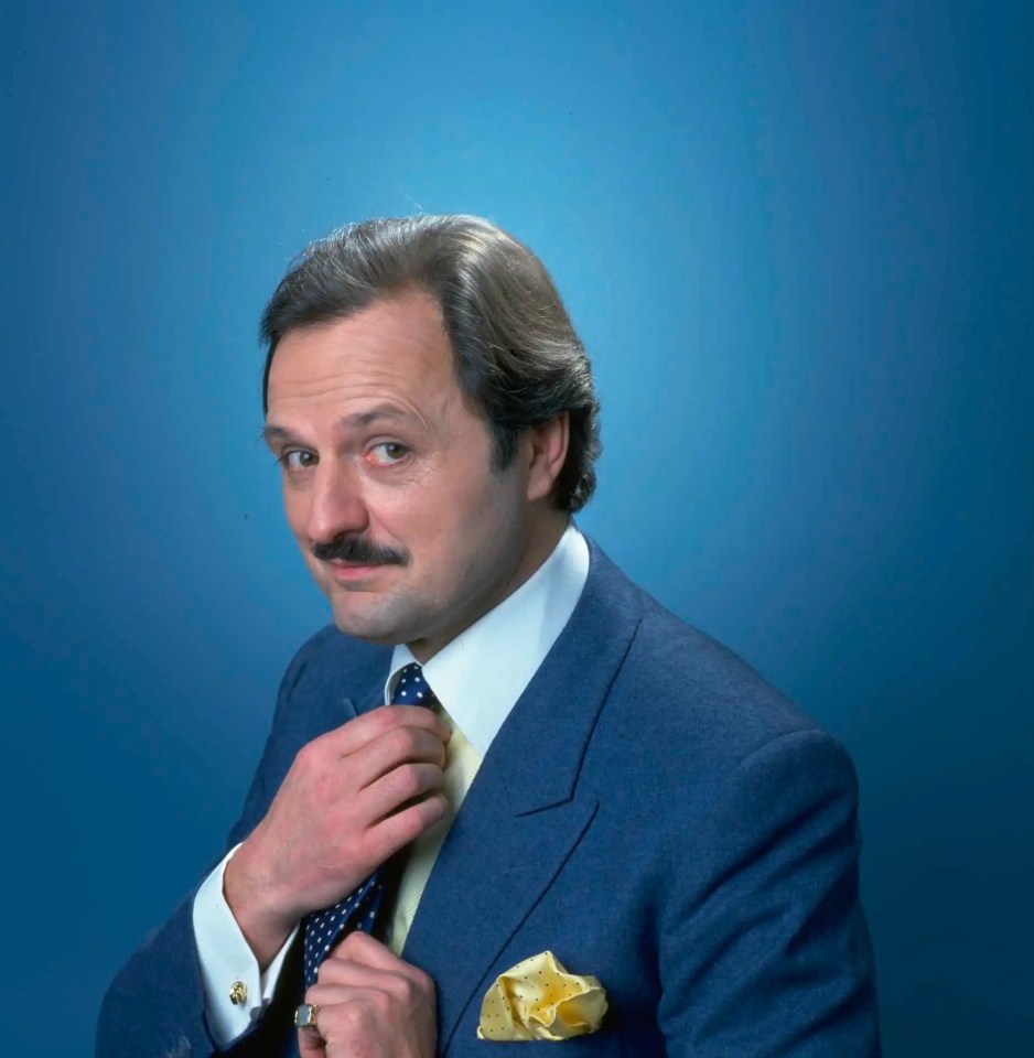 Peter Bowles, who shot to stardom in BBC sitcom To The Manor Born, only had eyes for his wife despite audiences of 20million tuning in to see him