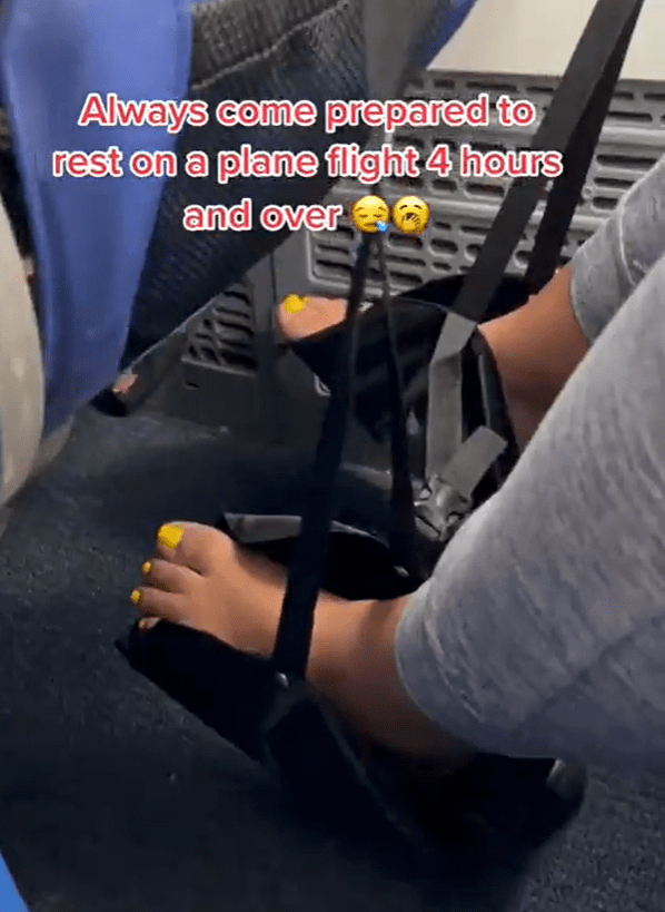 Tiktok user Wendy used a foot sling to make her flight more comfortable