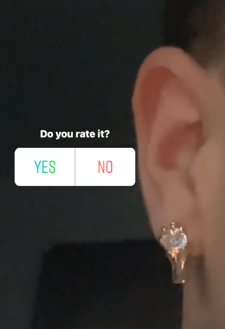 Junior Andre revealed his new gold and diamond earrings on his Instagram Story