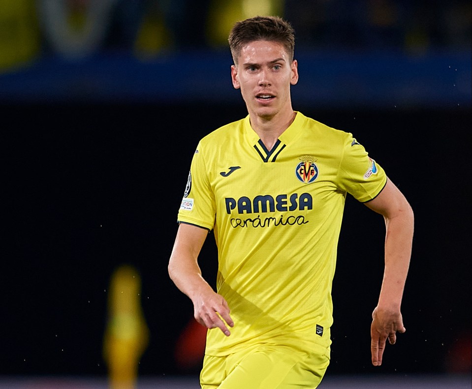 Foyth showed promise, but never nailed down a starting spot at Spurs