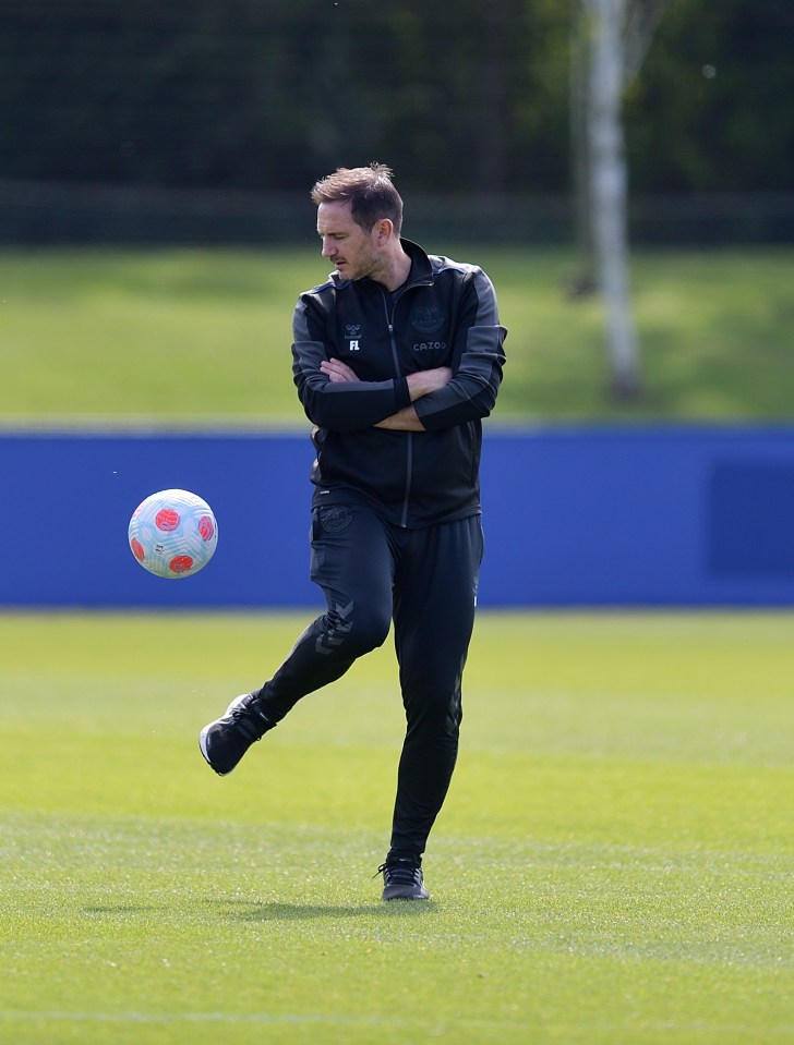 Everton boss Frank Lampard needs to show his squad he is confident, motivated and prepared