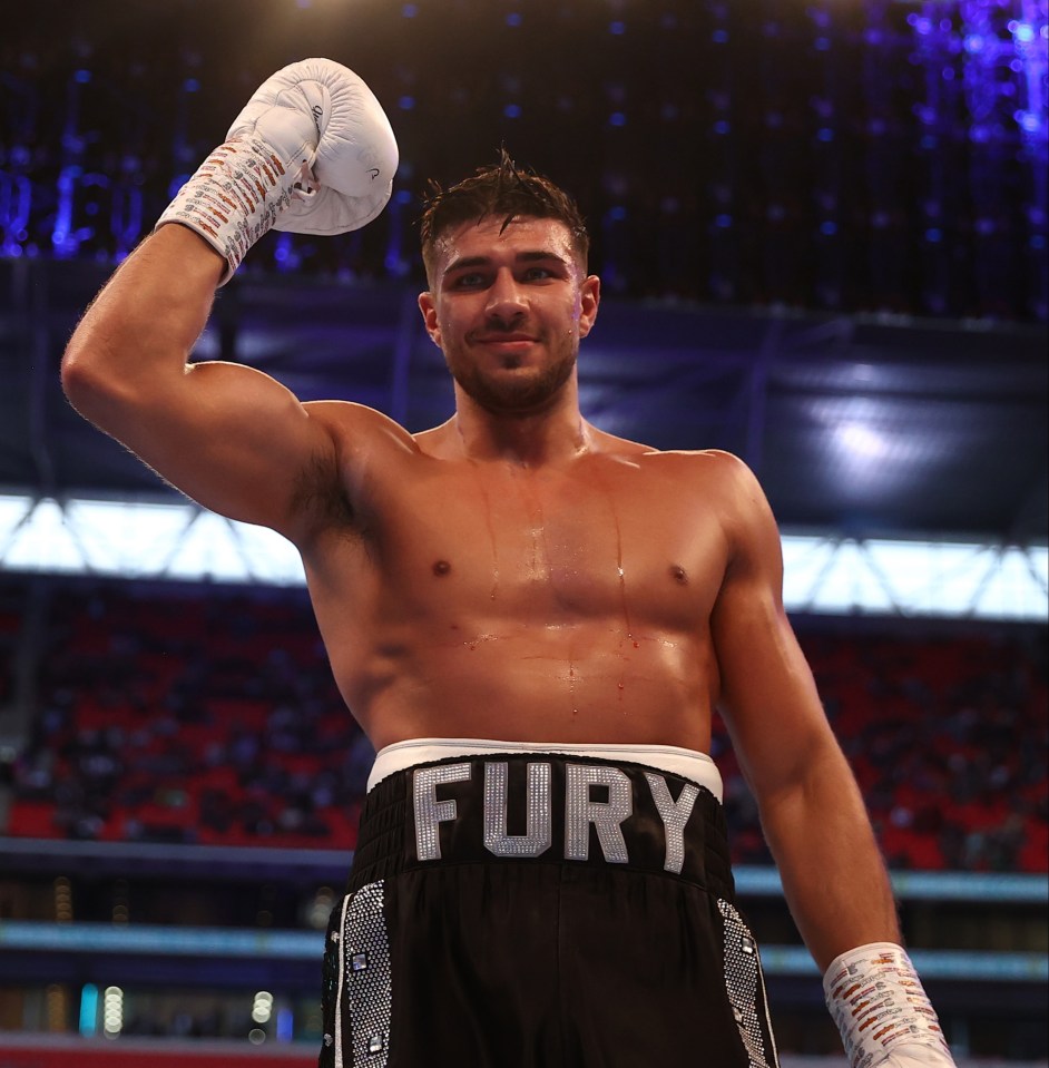 Tommy Fury called out Jake Paul after seeing off Daniel Boscianski