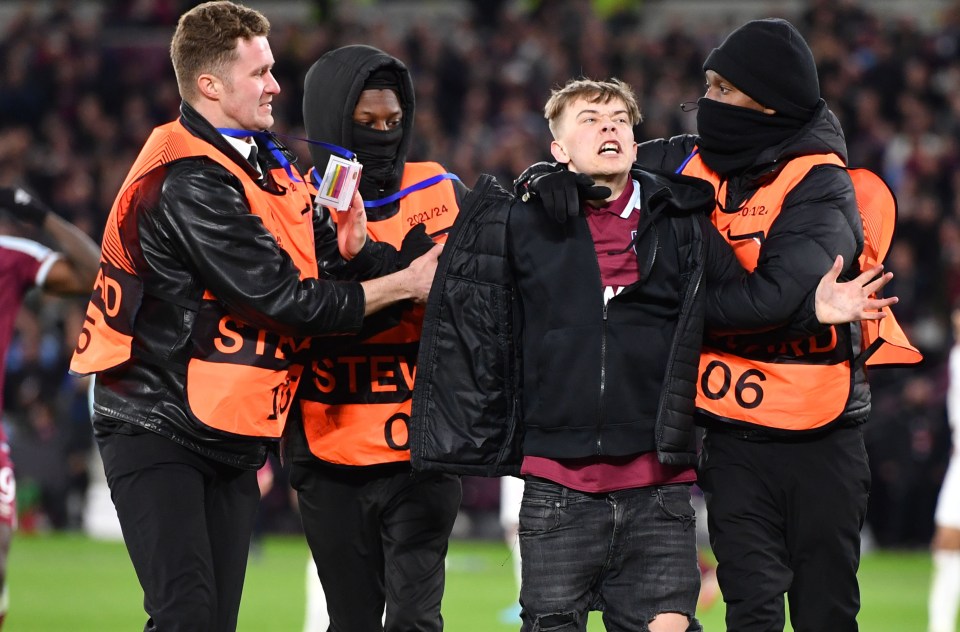 Nearly 60,000 West Ham fans booed