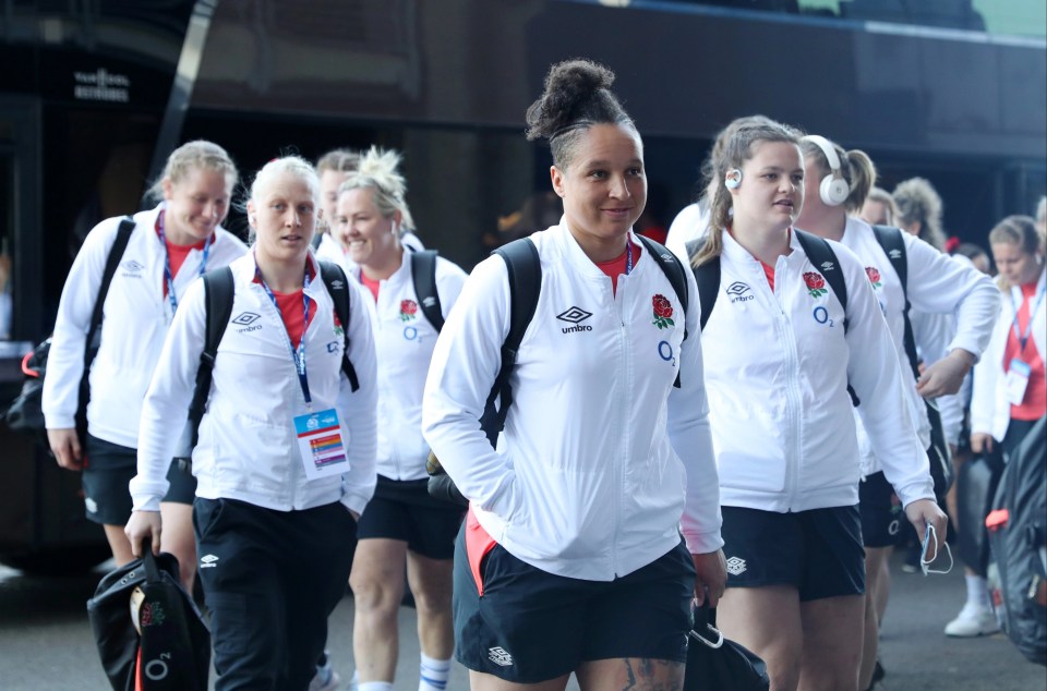 Shaunagh Brown of England and her team-mates